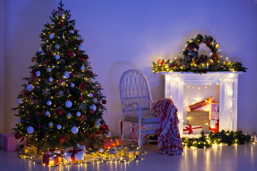 クリスマスツリーの飾り方｜上手に飾るコツと飾る時期を解説