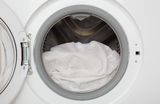 洗濯中のカーテン